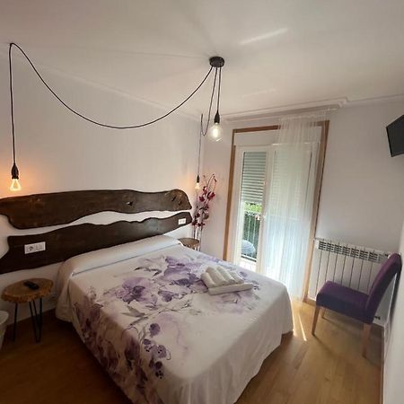 Hotel Entrecaminos à O Pedrouzo Extérieur photo