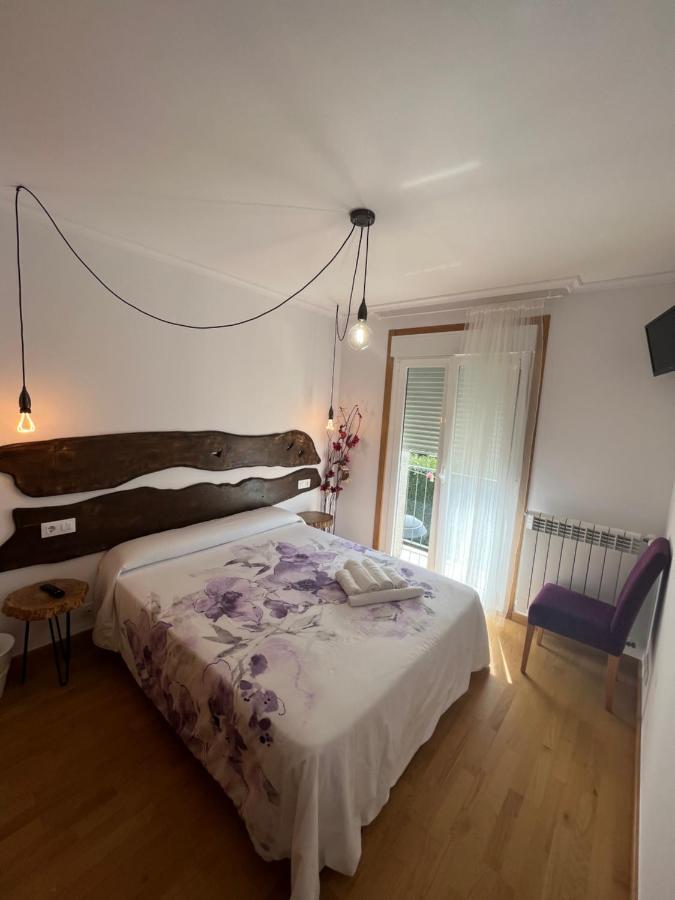 Hotel Entrecaminos à O Pedrouzo Extérieur photo
